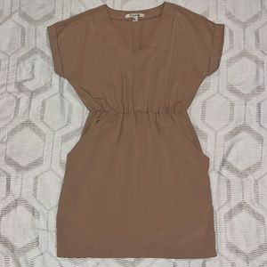 Forever 21 Neutral Tan Pocketed Short Sleeve Dress sz Small